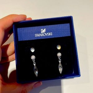 Swarovski earrings 2 pairs